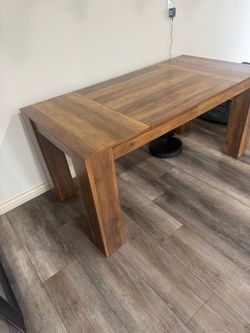 Kitchen table