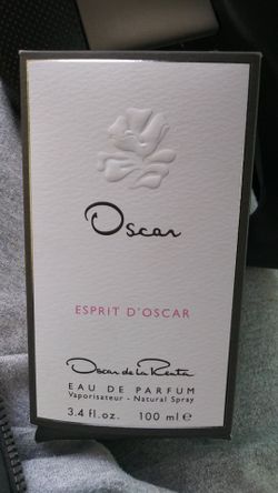 Oscar de la renta perfume