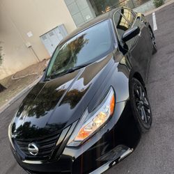 2018 Nissan Altima SR