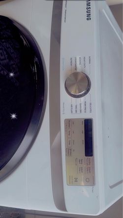 Samsung Electric Dryer with Steam Cycles