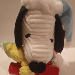 HIGH QUALITY Singing and Sleighing Animated Snoopy w/ Batteries

OFFICIAL AUTHENTIC