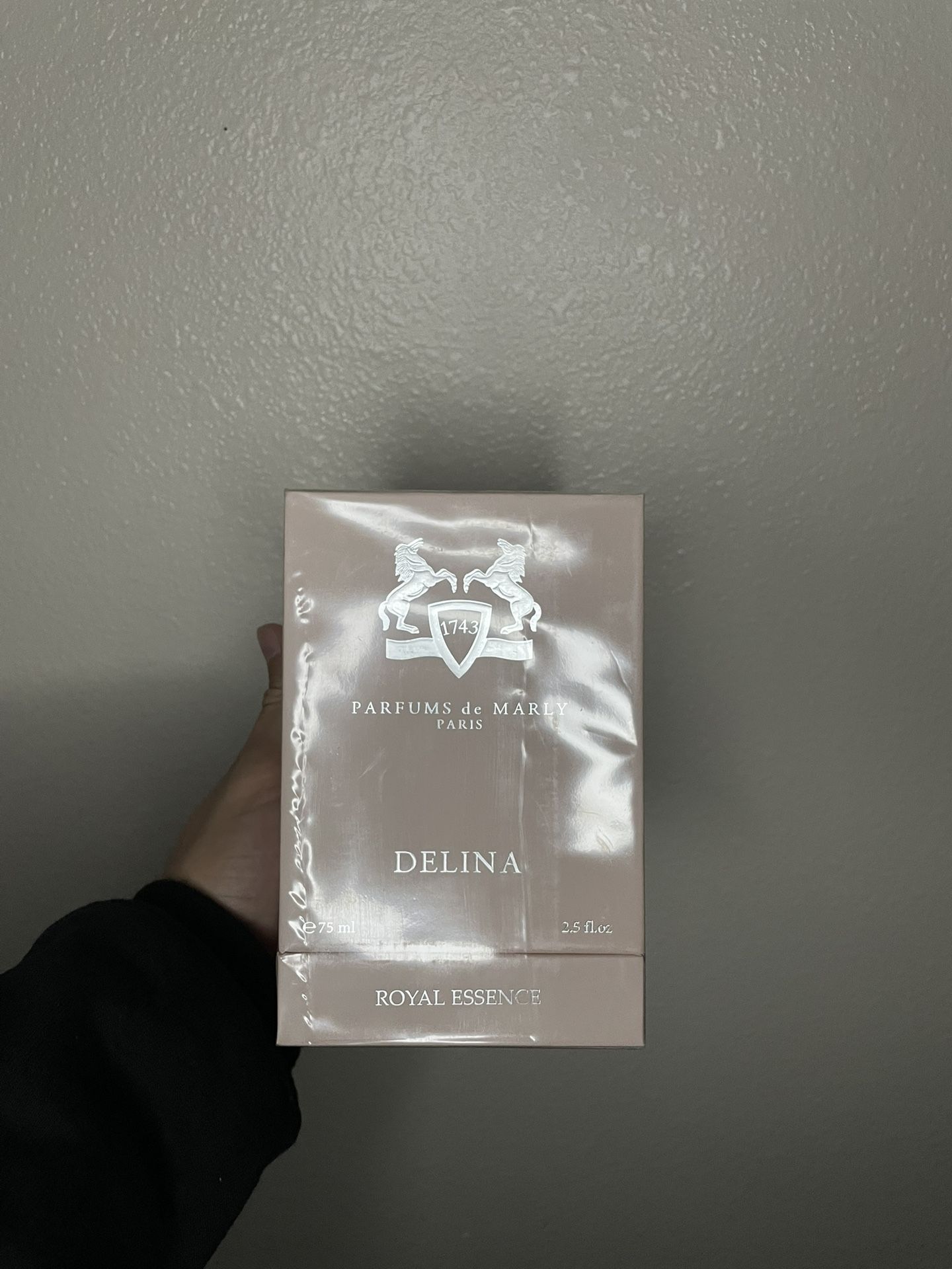 delina perfume