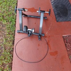 Sunlight E2 Trainer Exercise Bike 