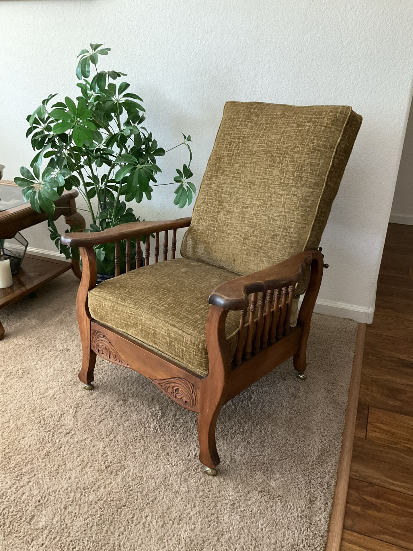 Beautiful Antique Morris Chair