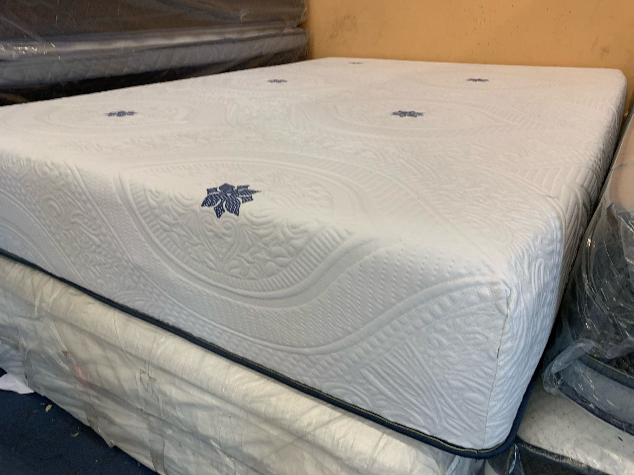 MATTRESS AND FURNITURE GREAT QUALITY