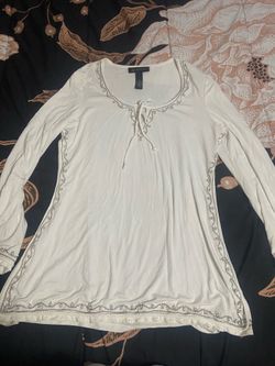 2000’s white long sleeve shirt
