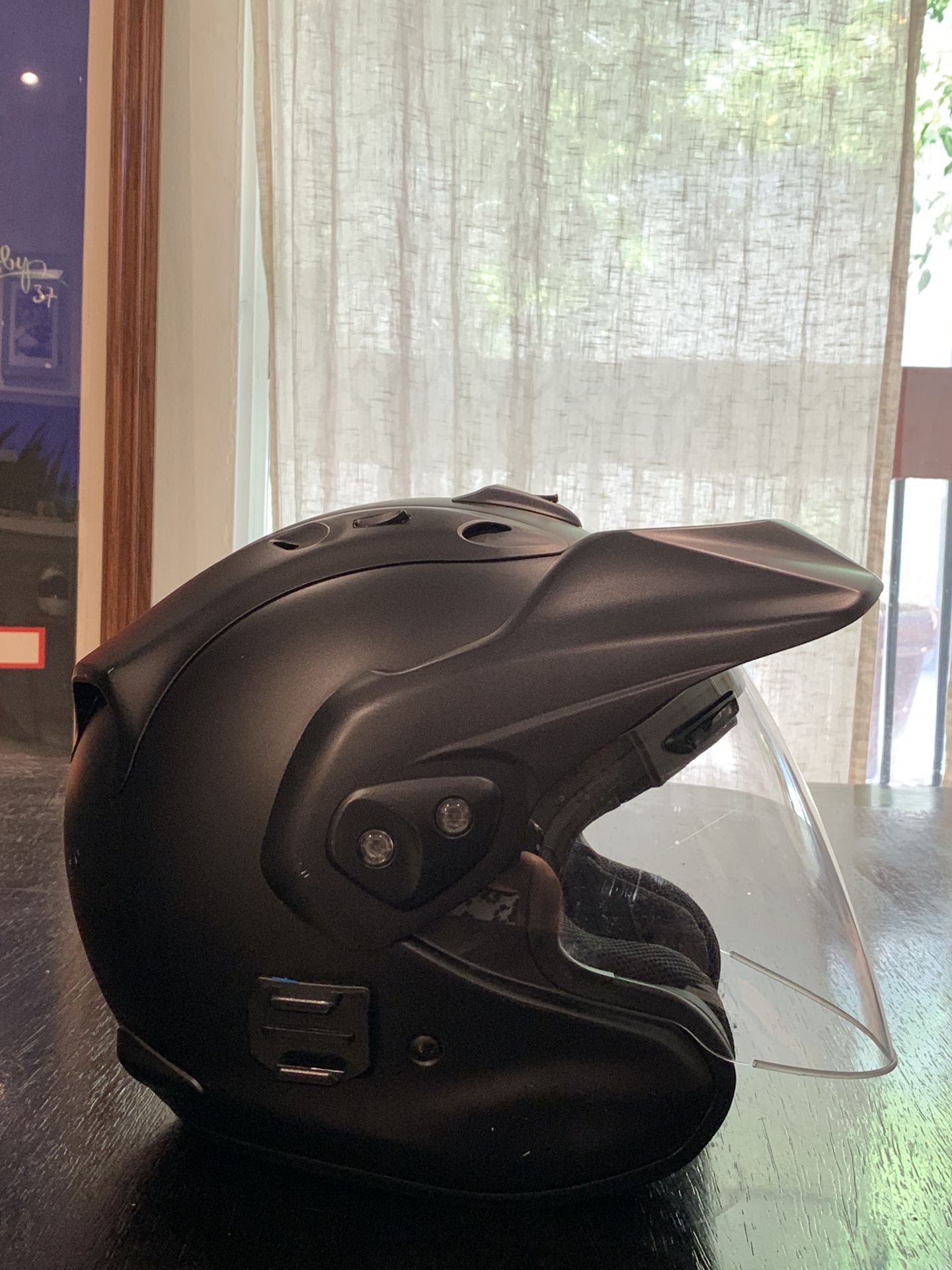 Arai CT-Z motorcycle helmet. Light wear, great condition!!