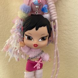 100% Authentic Bratz Babyz Keychain in Jade Runway