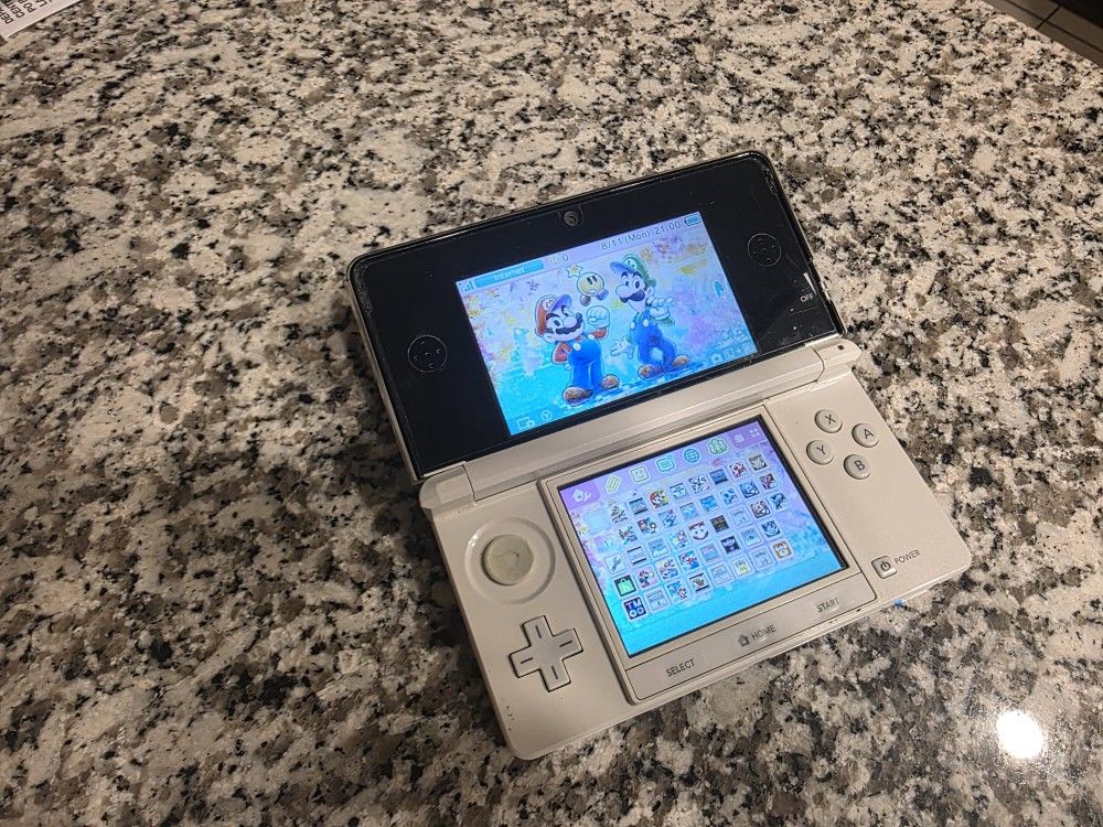 Nintendo 3ds White Custom Video Game Console