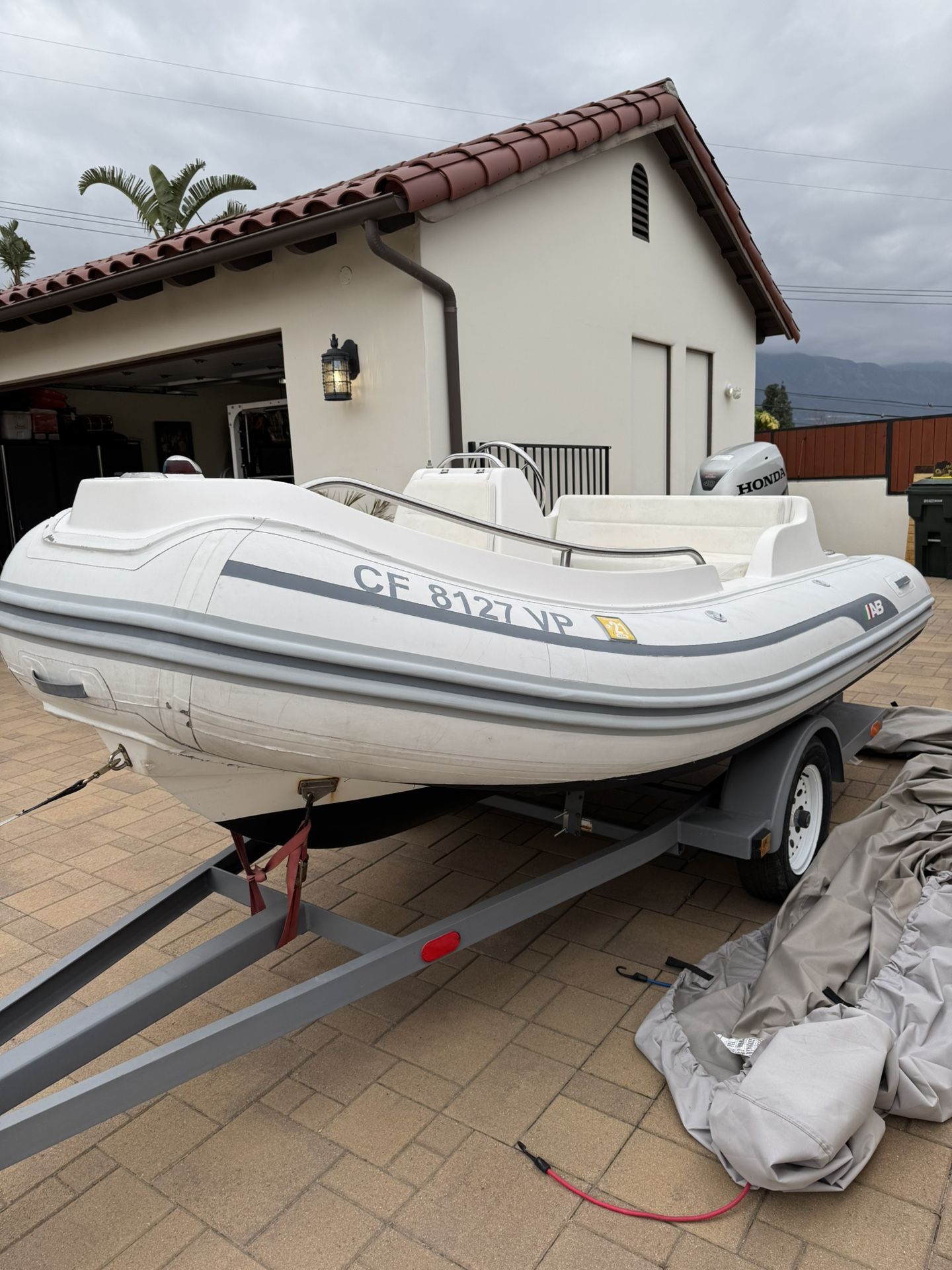 2012 AB Nautilas 12 DLK Console Tender