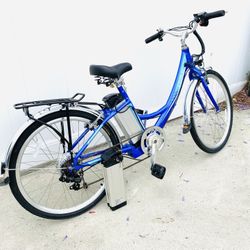 E Bike beach cruiser