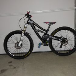 Specialized Mountain Bike