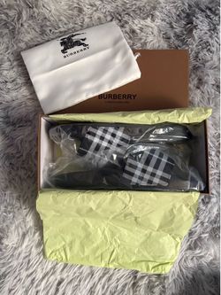 Burberry Slides – Size 12 Men / 13.5 Women – Brand New w/ Box