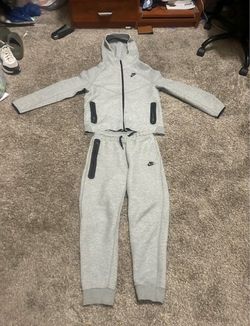 Nike tech set