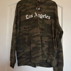 Los Angeles Army Green Camo Sweatshirt XL