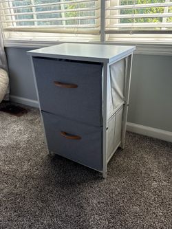2 drawer pull out nightstand
