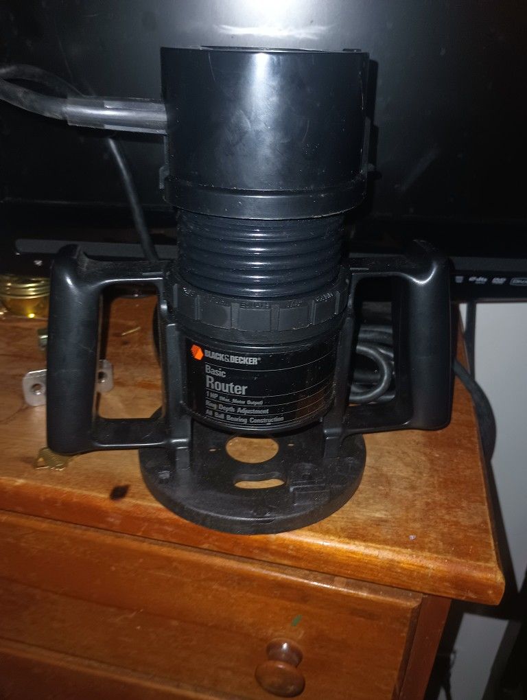 Black And Decker Router