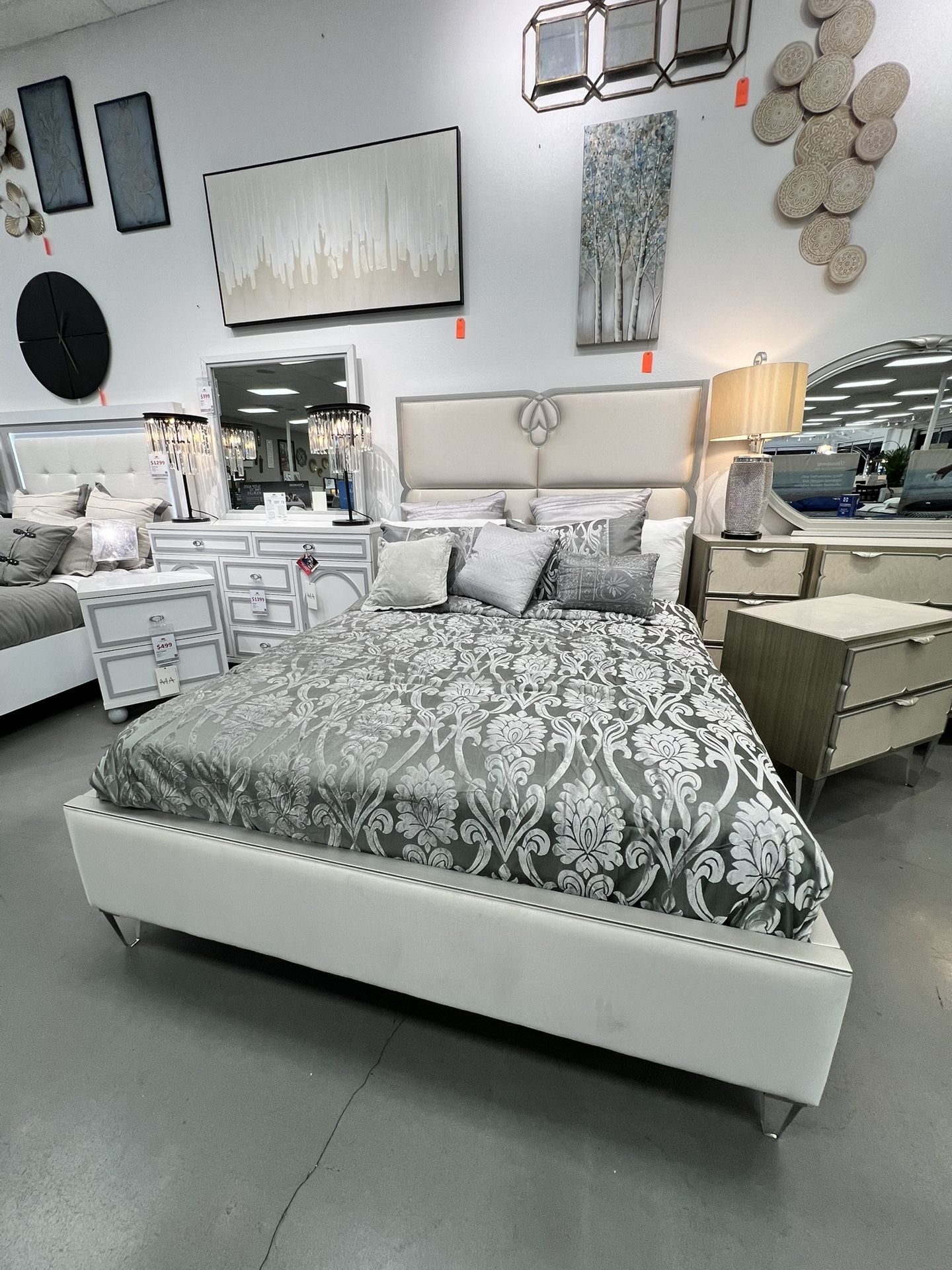 BEDROOM SET 4PIECES (MICHAEL AMINI)