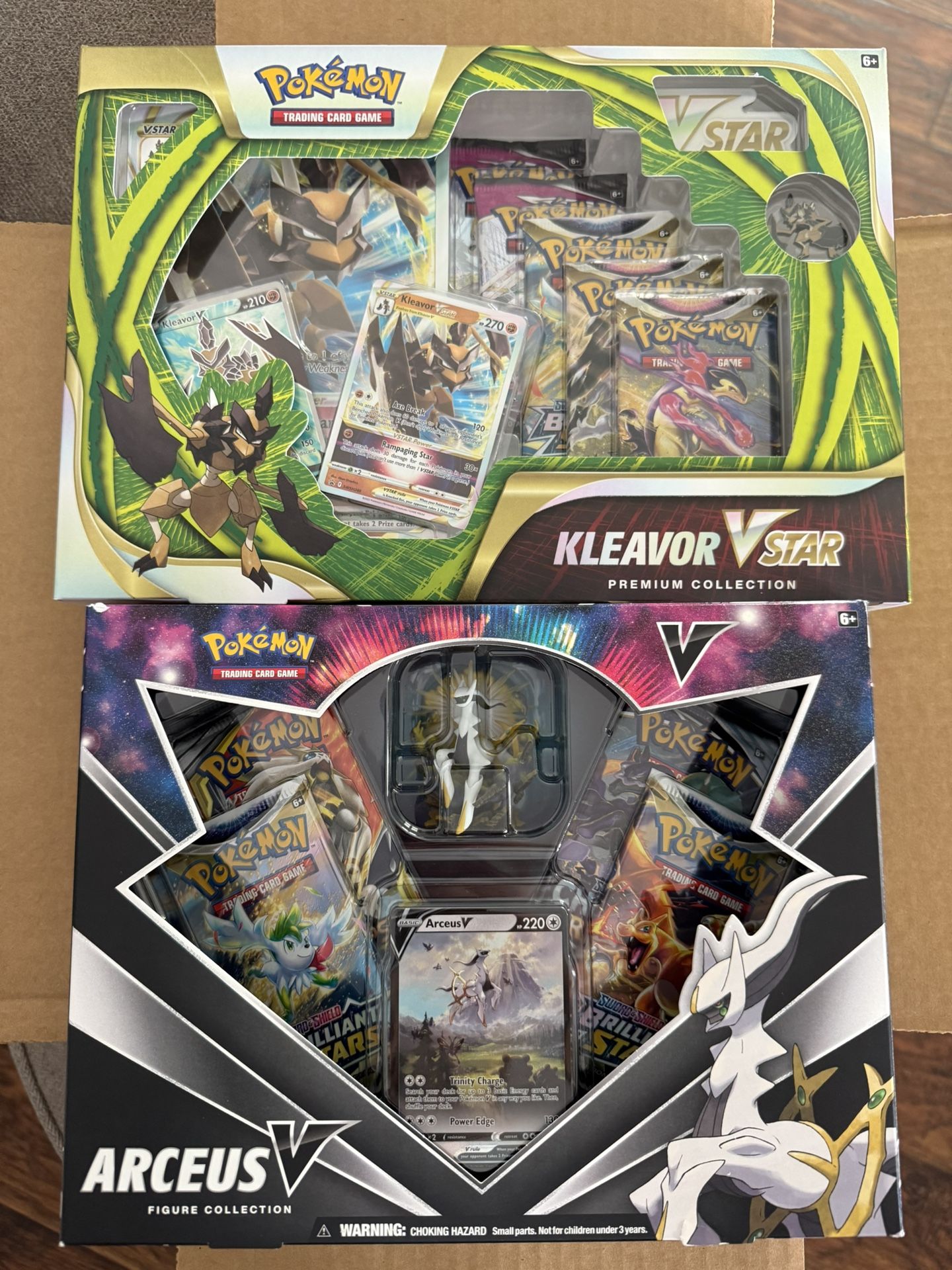 Pokemon Arceus V and Kleavor VStar Collections