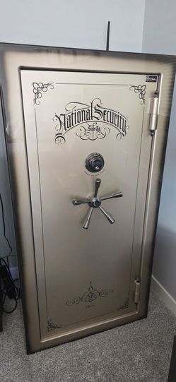 Liberty Gun Safe - 10 rifle - 6 pistol