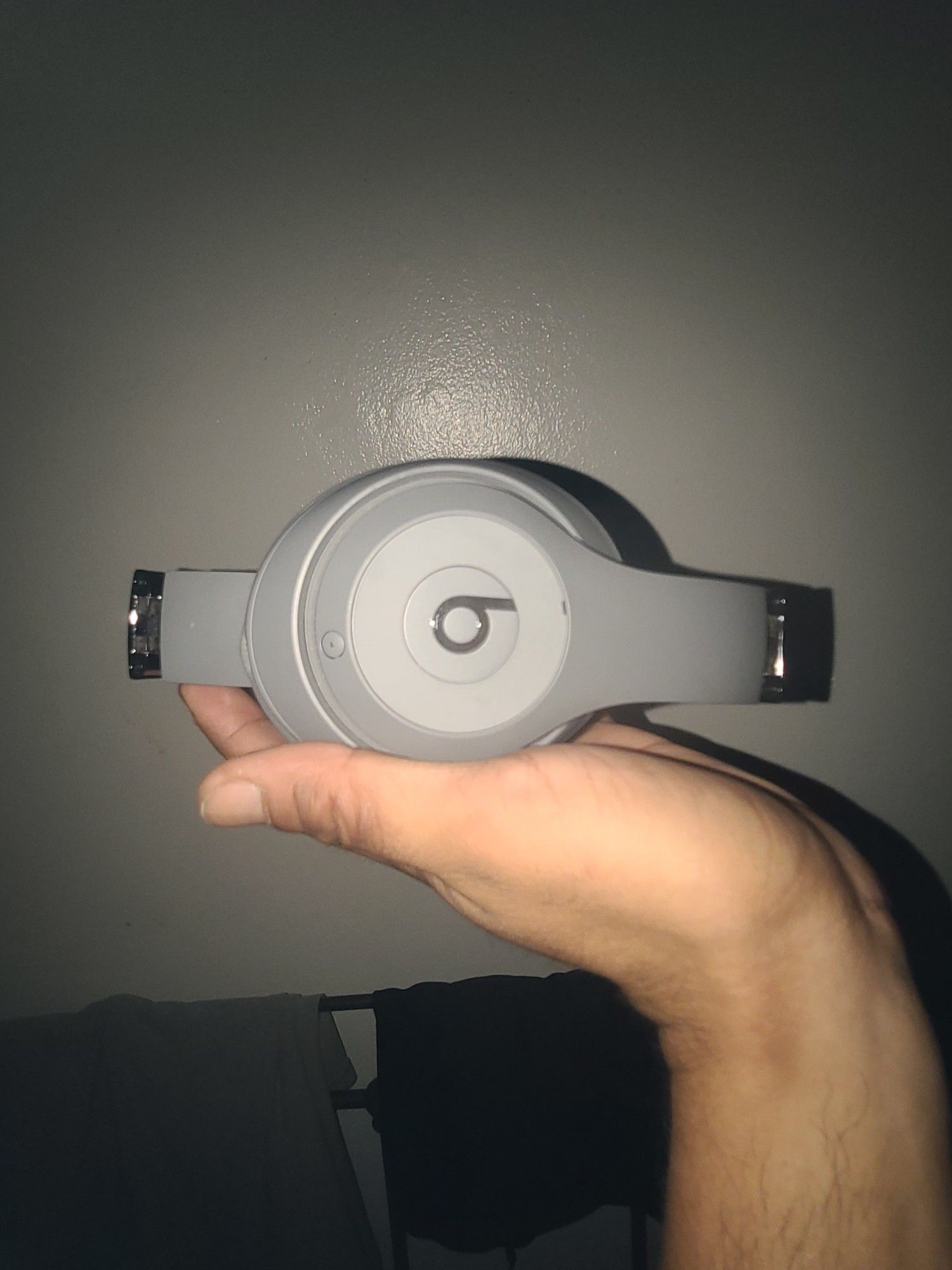 Beats Studio3 wireless bluetooth headphones