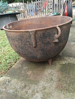 15 gal 24" Cast Iron Pot