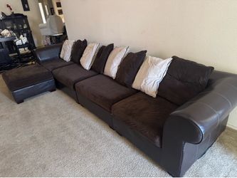 Sectional couches