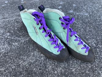 Scarpa Rock Climbing shoes(size 41)