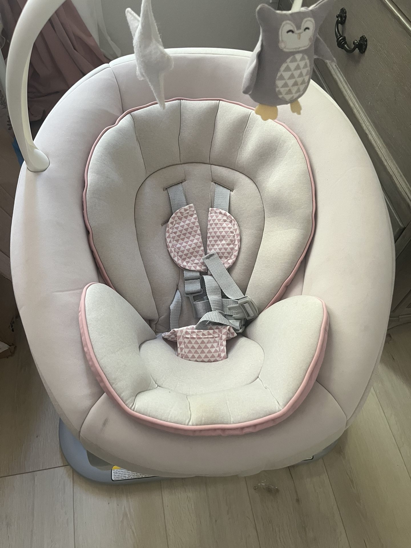 Graco Soothe My Way Swing With Removable Rocker Pink And Grey With Crib Mobile