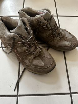 Women’s 10 Hiking