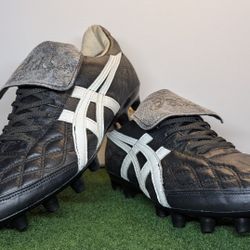 Restored ASICS Japan Soccer Cleats Shoes Size 7US 