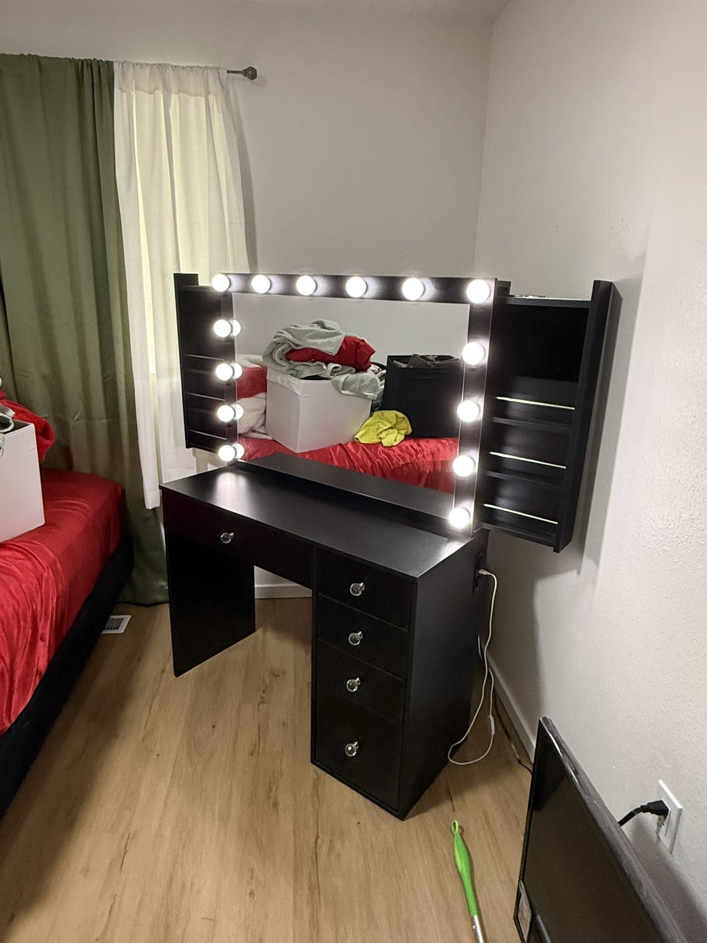 Vanity Mirror
