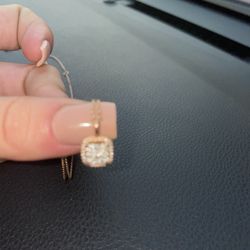 24k Rose Gold & Diamond Necklace 