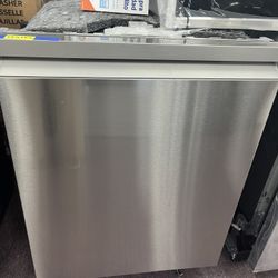 Dishwasher, 24’ Samsung New Open Box With Manufacturer Warranty, Installation Service 