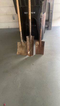 Landscaping Shovels 