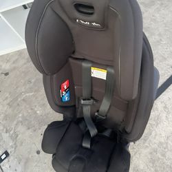Nuna rava car seat for kids