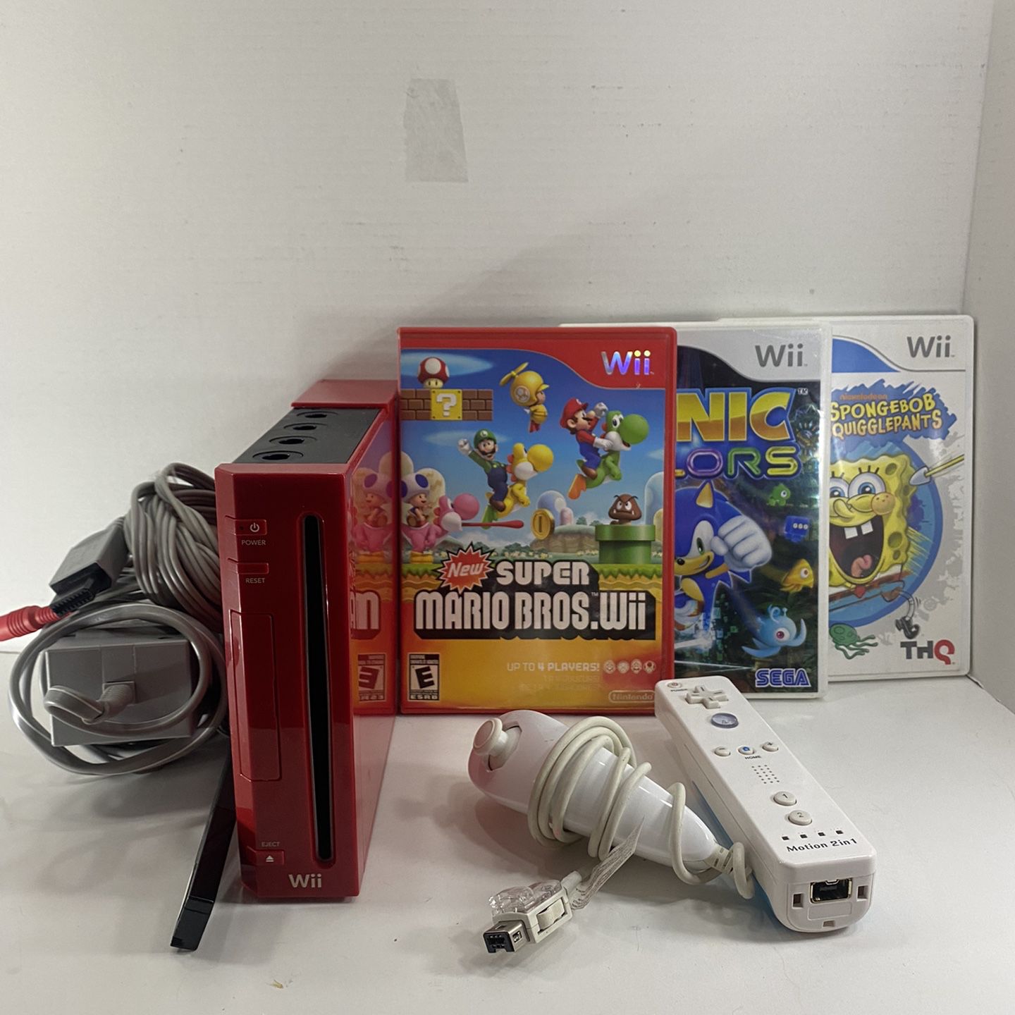 Nintendo Wii U Console New Super Mario Bros. U Bundle In Box w/ All Cables