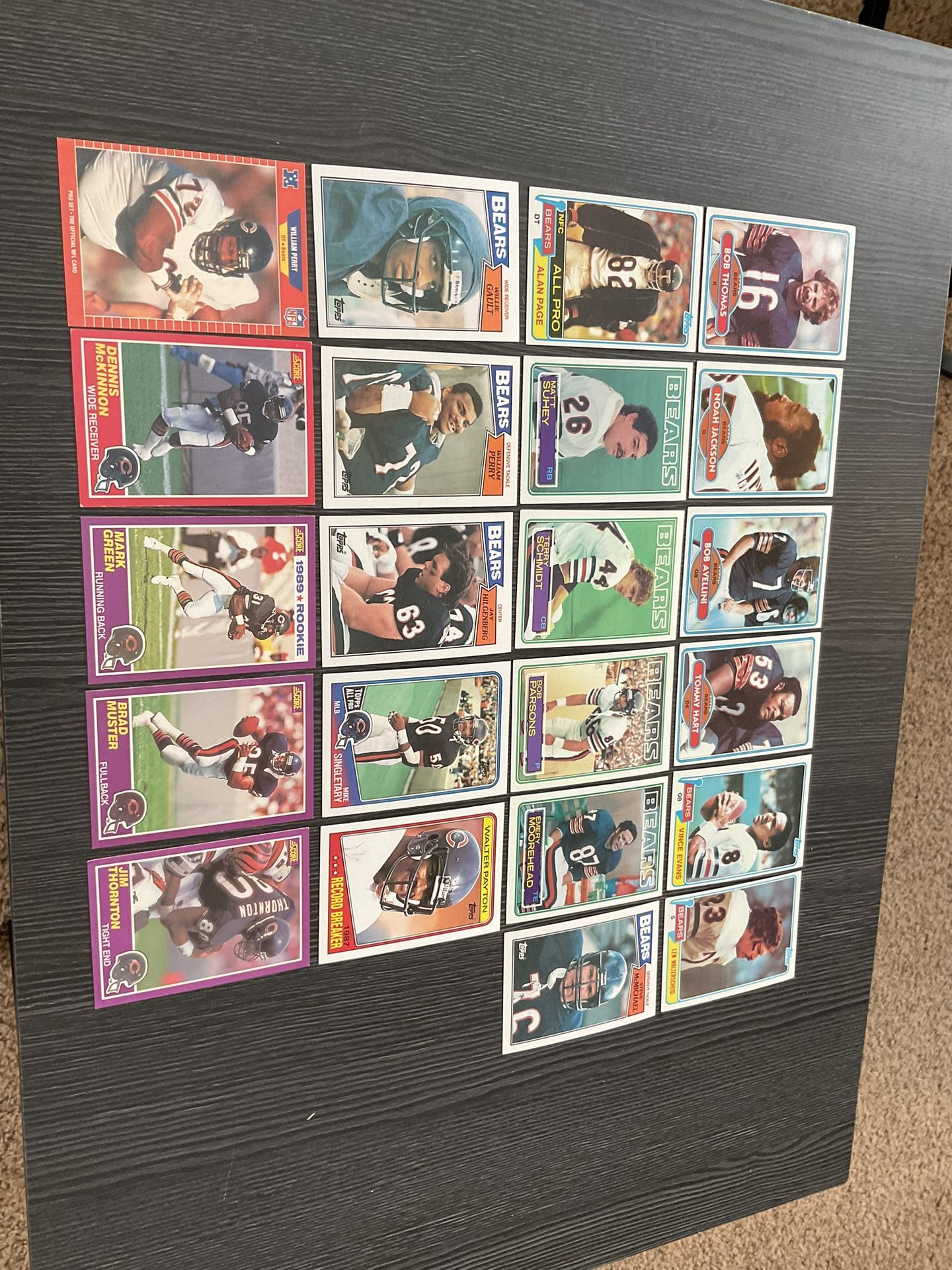 22 Chicago Bears 1980s Football Cards With HOFers Walter Payton, Singletary, Alan Page, Etc