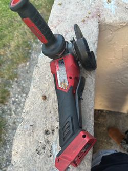 M18 FUEL 18V Lithium-Ion Brushless Cordless 4-1/2 in./5 in. Braking Grinder with Slide Switch