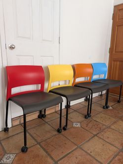 Steelcase Move Stack Rolling Chairs (Set of 4)