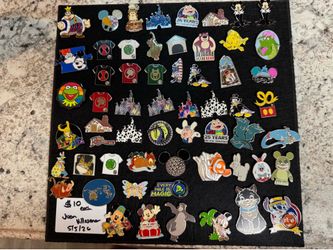 Assorted Disney pins