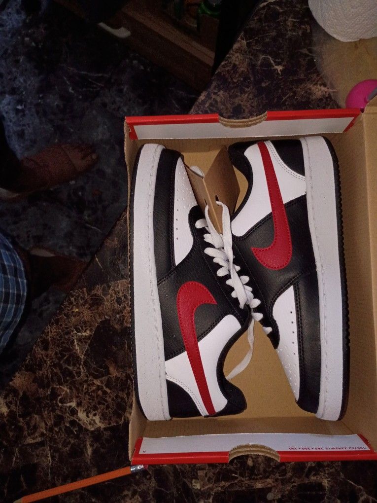Nike Women Size 8 Or Men's 6.5