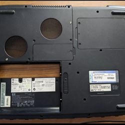 HP Pavilion zv5000 Bottom Cover 336763-002 APHR(contact info removed) FAHR(contact info removed)-1 DZ329U#ABA