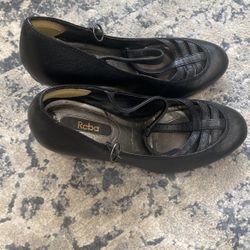 Black Pumps Size 6