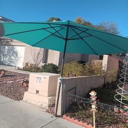 NEW 12'  Outdoor Patio Market Umbrella!