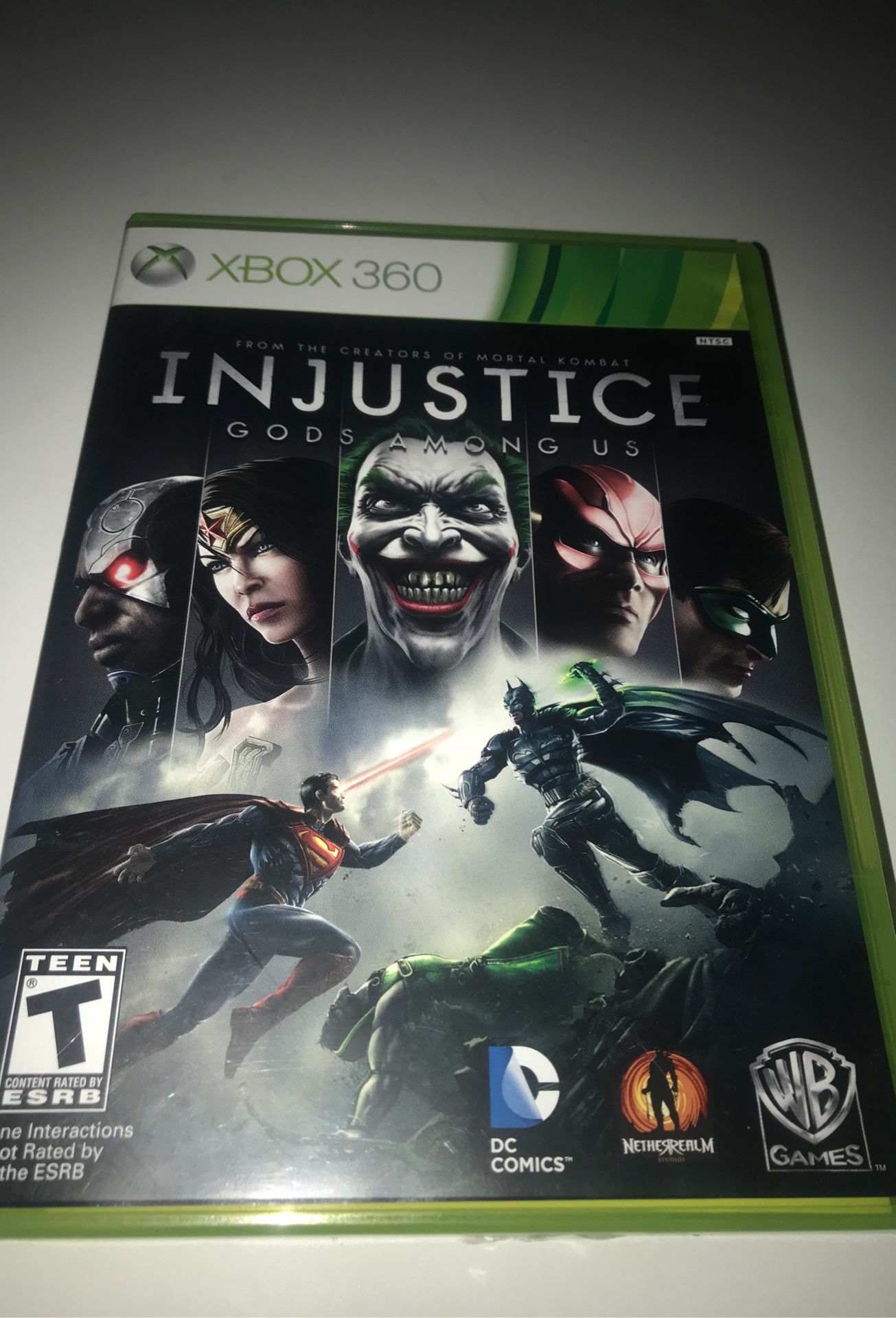 Injustice Gods Among Us - XBOX 360