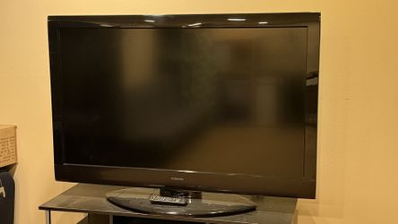 TOSHIBA 55” LCD TV 
