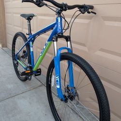 29"GT MENS MOUNTAIN BIKE. (L).LIKE NEW WITH FRESHLY TUNE UP 👌🏼