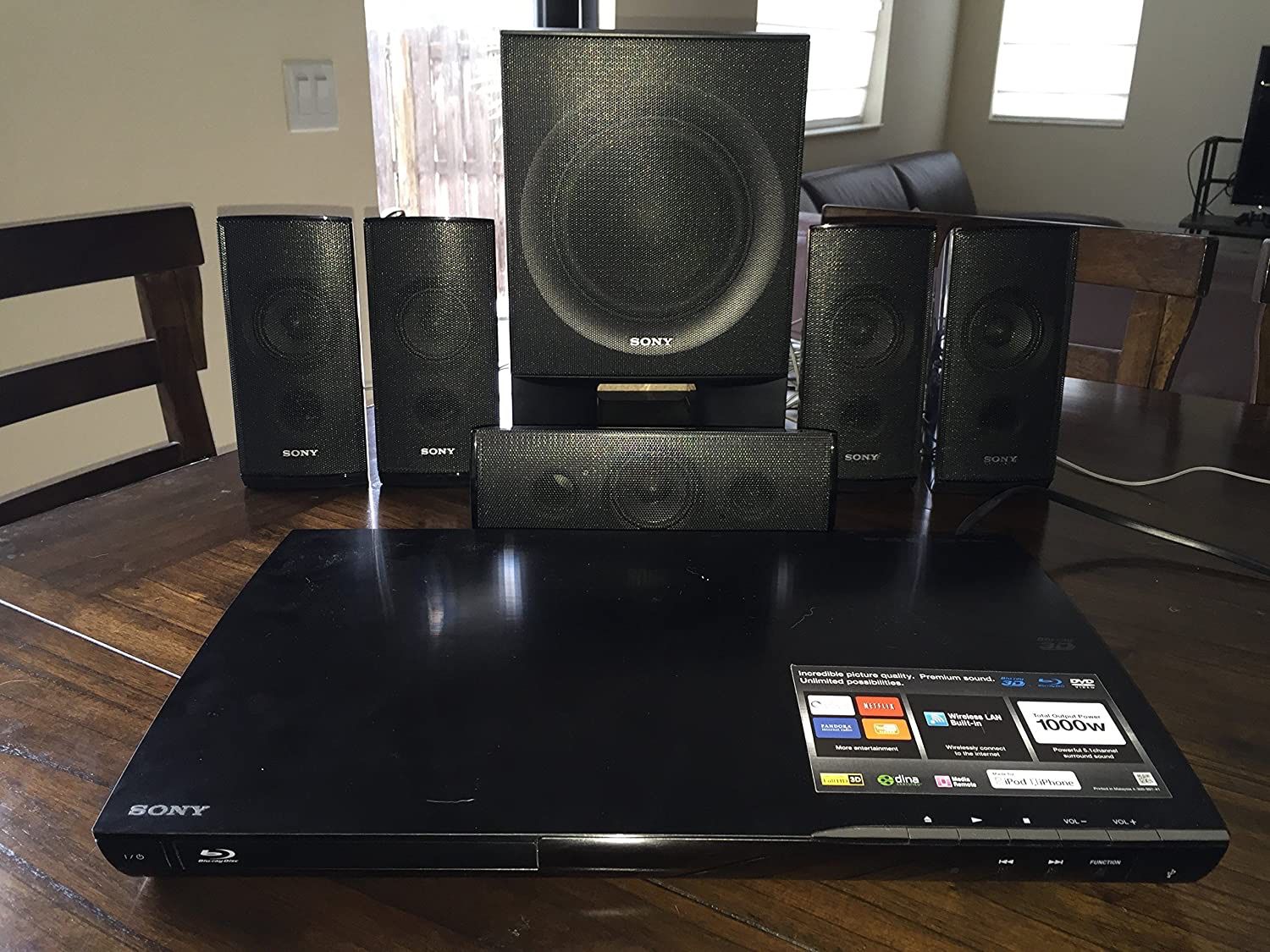 Sony Blu- ray Disc/dvd home theatre system