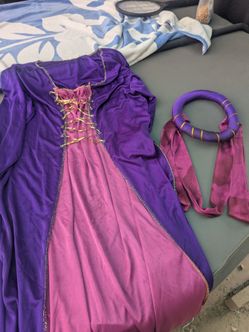 Renaissance costume